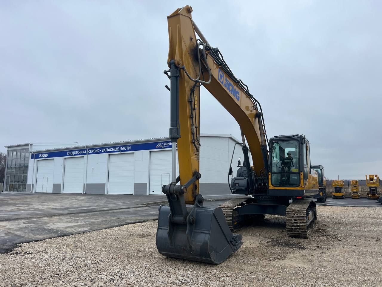 Экскаватор XCMG XE225DN